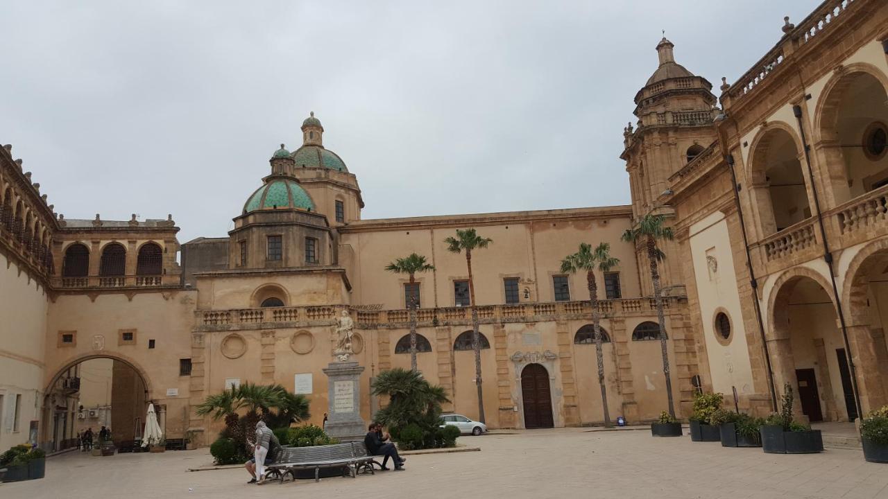 Casa Turismo "Madonna Del Paradiso" Мадзара дел Вало Екстериор снимка